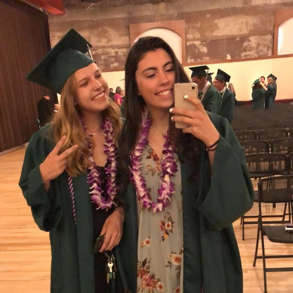 Meet your Posher, Isabelle - Picture 1 of 1